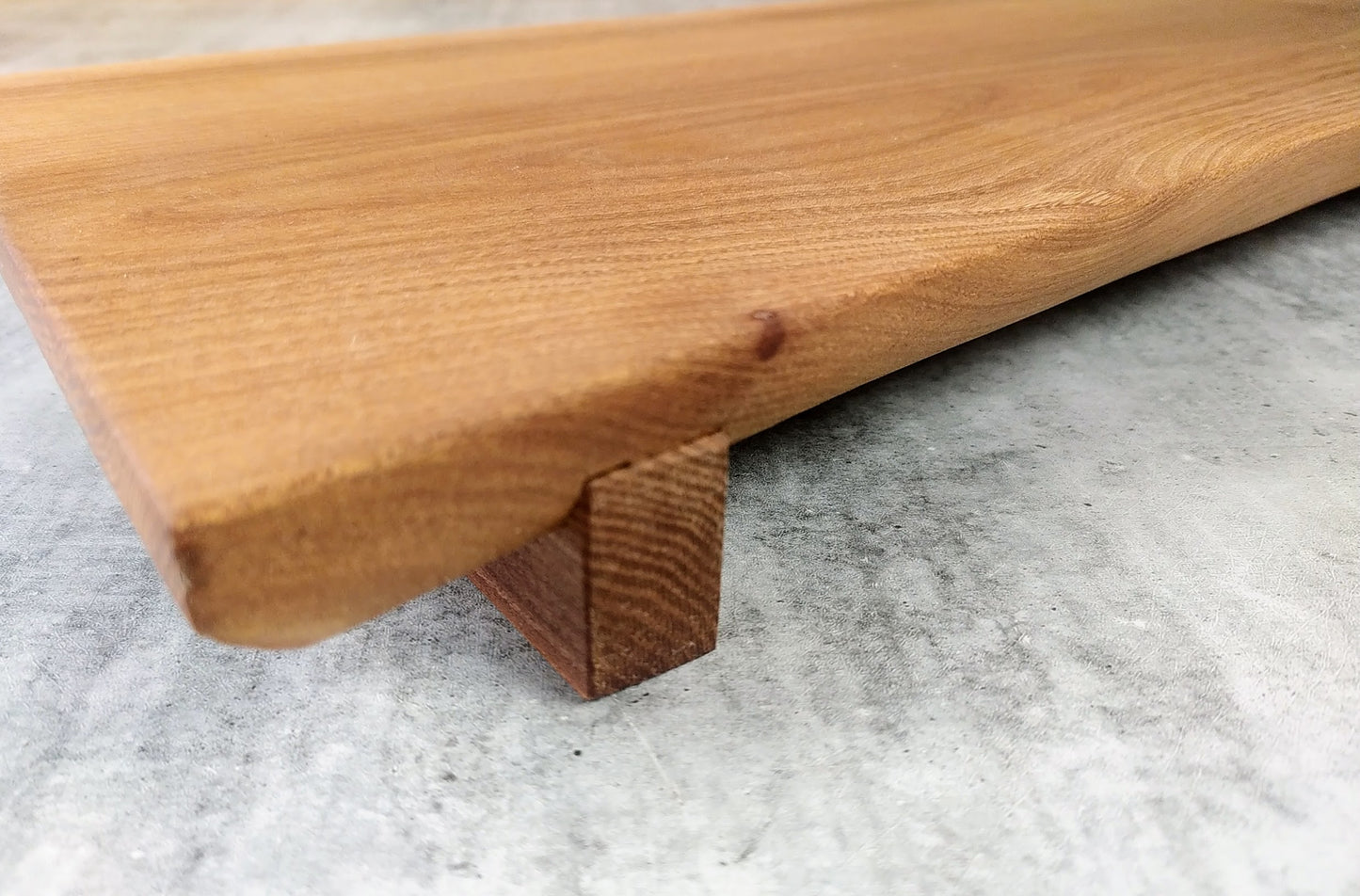 Sushi Bräda / Serverings Bräda - Alm med naturlig kant