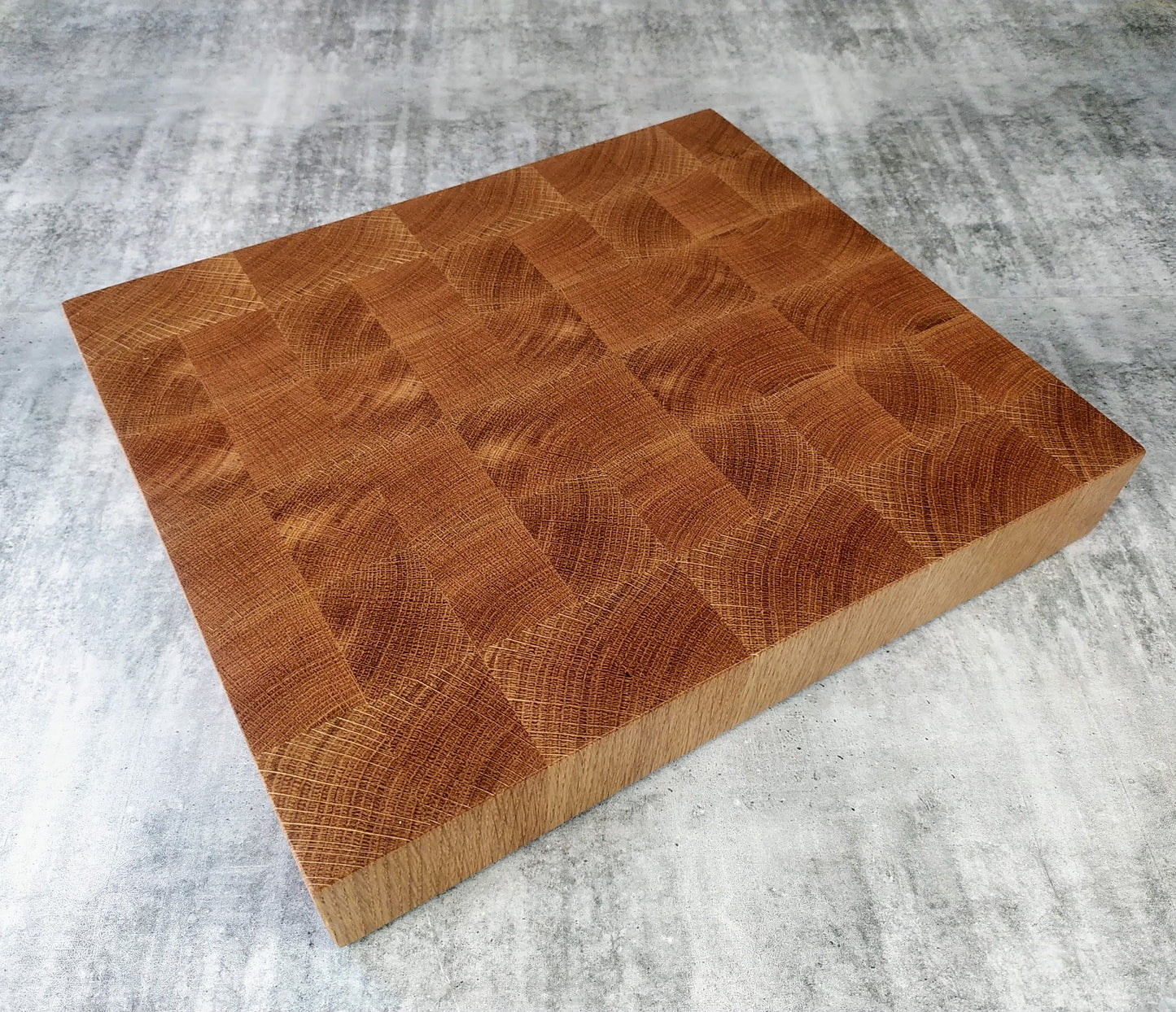 Ändträ Skärbräda i Ek 34x28x5 cm - Svenskt Hantverk