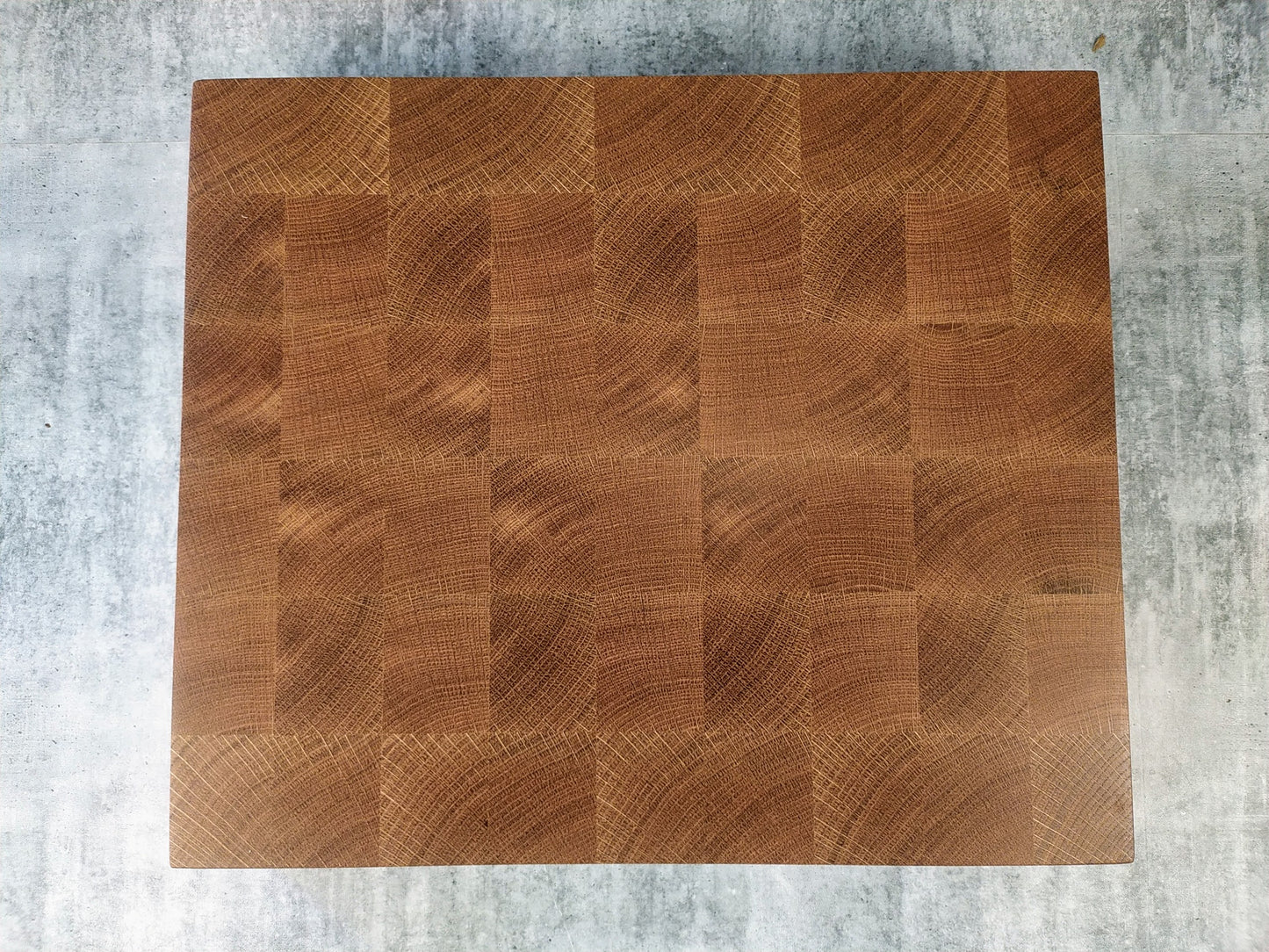 Ändträ Skärbräda i Ek 34x28x5 cm - Svenskt Hantverk
