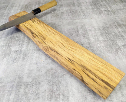 Knivlist i Rötad Bok med 'Live Edge' - 43 cm