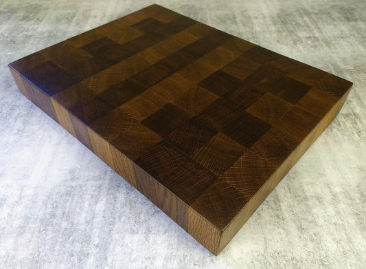 Handgjord Ändträ Skärbräda i Rökt Ek  38x28x5 cm - Svenskt Hantverk